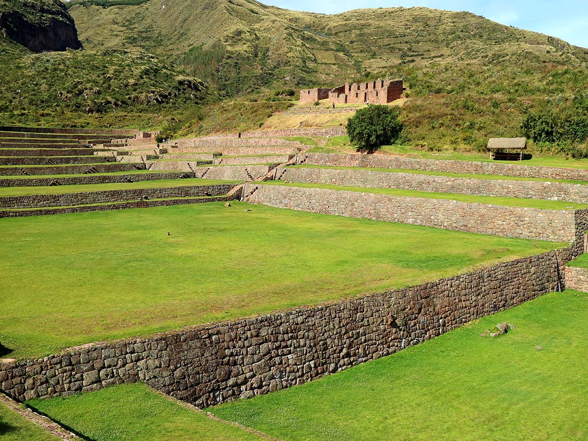 terrazas-agricolas-parque-arqueologico-tipon-valle-sagrado-inca-cuzco-peru